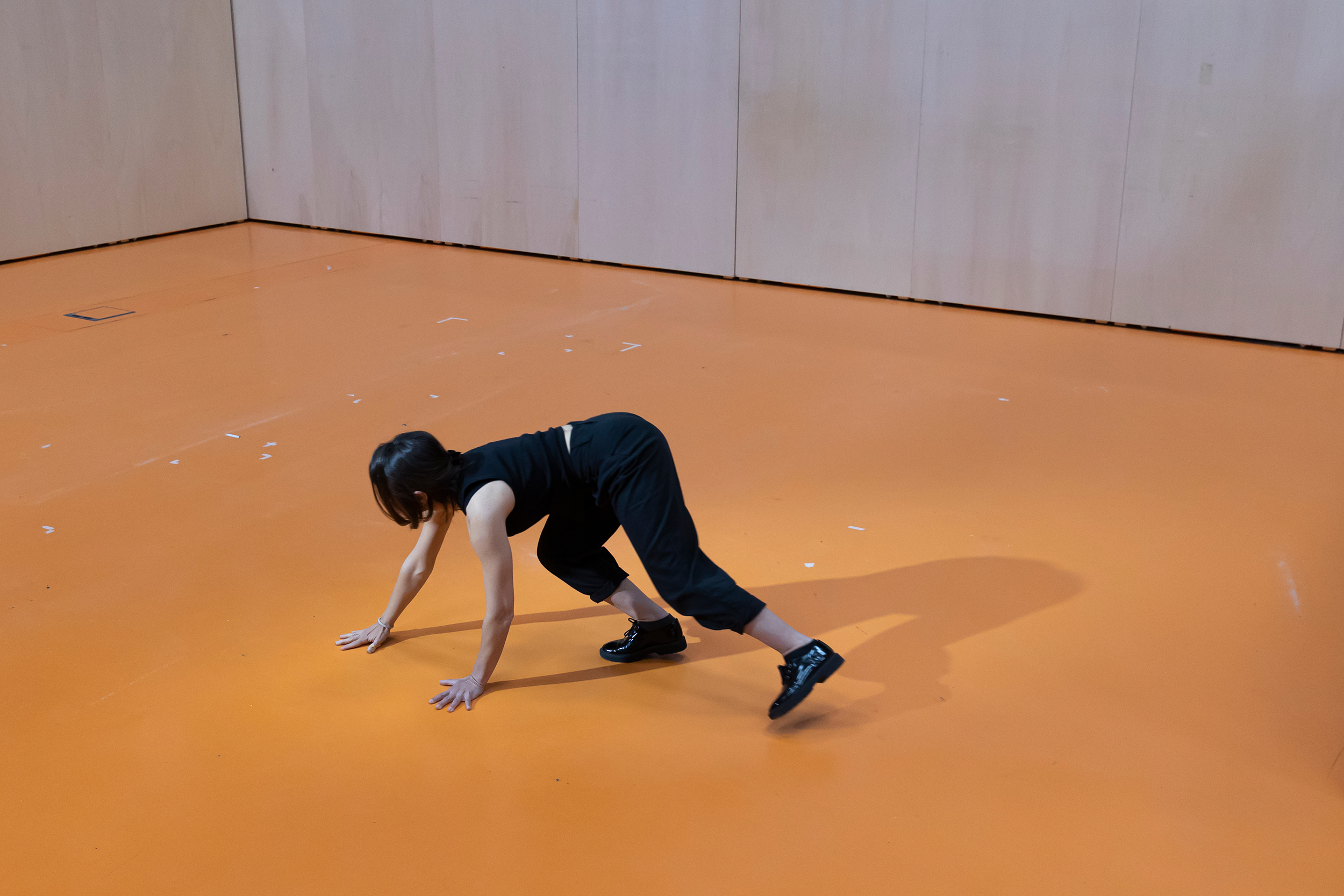 Foto van performance tijdens het evenement Alive and Kicking: The Body Quick bij The Berlage in Delft